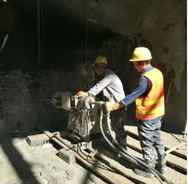 卫滨水下抗分散灌浆料特点 水下不分散注浆料介绍